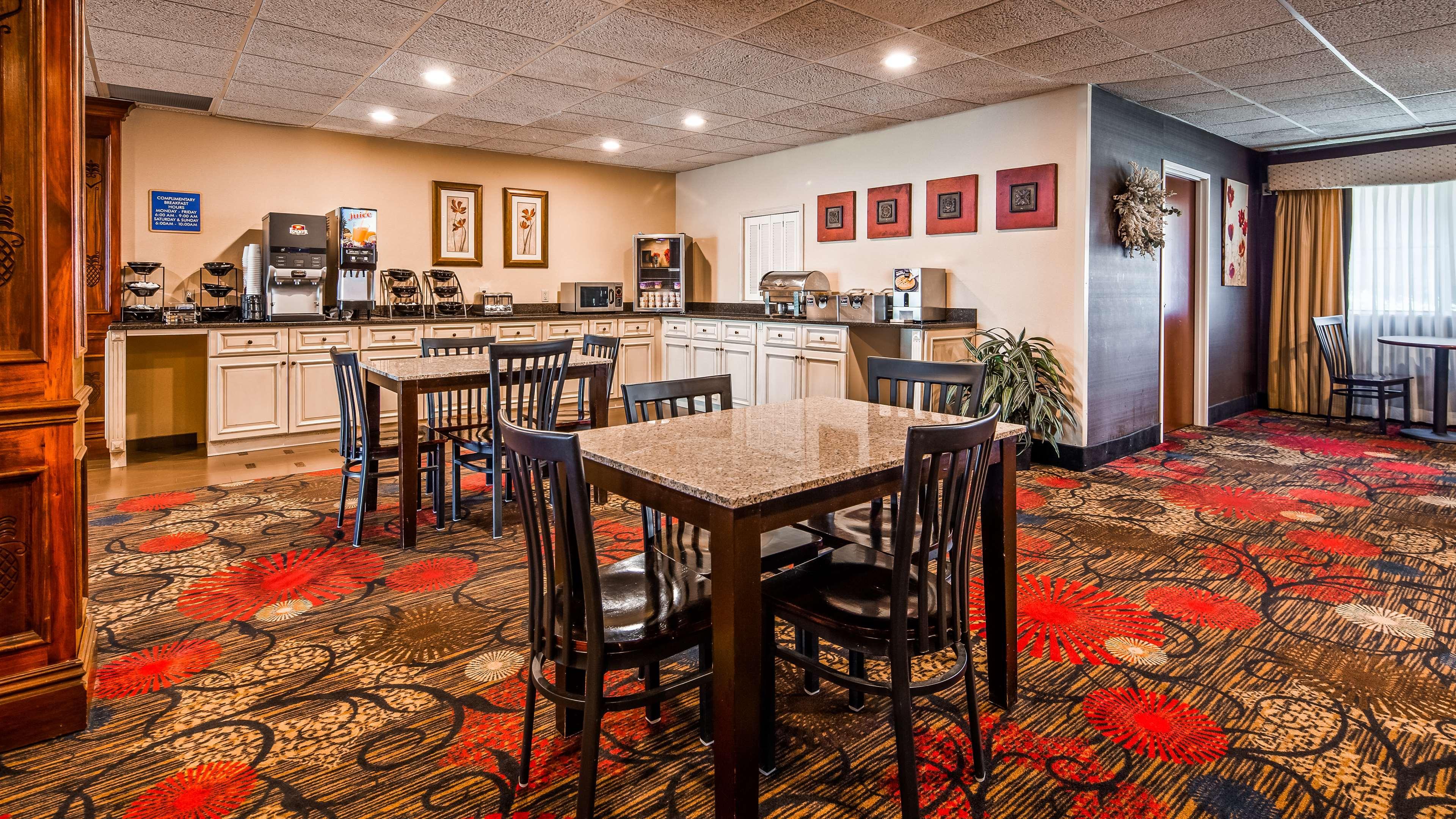 Best Western Plus Brandywine Inn & Suites Monticello Esterno foto